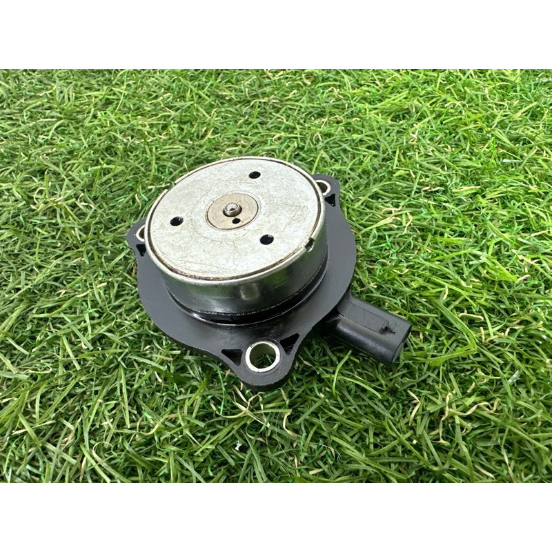 Клапан фазорегулятора (электрика двигателя) Jeep Grand Cherokee WK2 2017 5048045AB