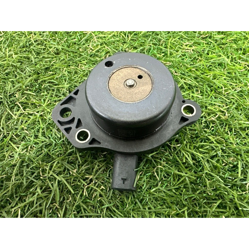 Клапан фазорегулятора (электрика двигателя) Jeep Grand Cherokee WK2 2017 5047788AD