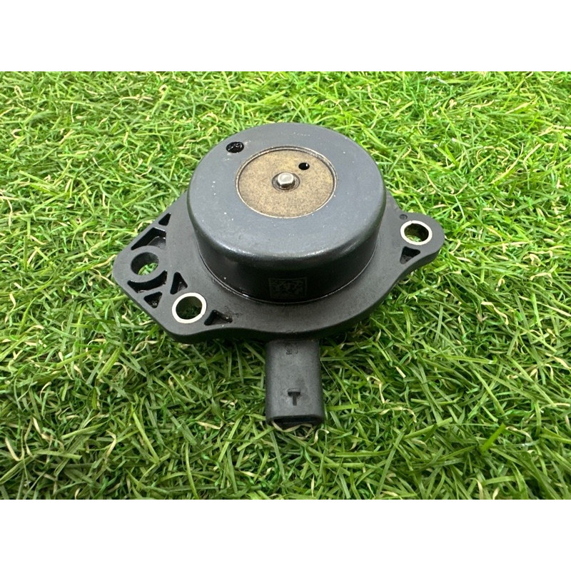 Клапан фазорегулятора (электрика двигателя) Jeep Grand Cherokee WK2 2017 5047788AD