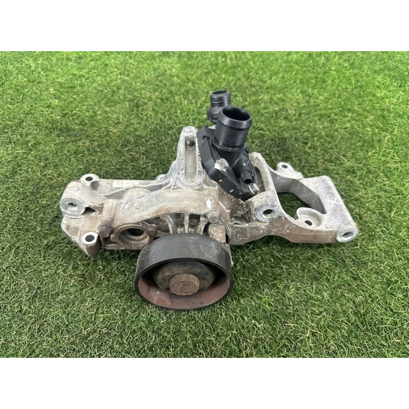 Помпа (система охлаждения) BMW X1 F48 2016 2.0 B46B20 11518601366