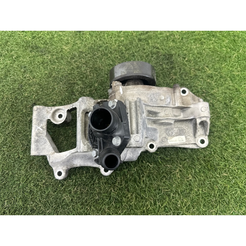 Помпа (система охлаждения) BMW X1 F48 2016 2.0 B46B20 11518601366