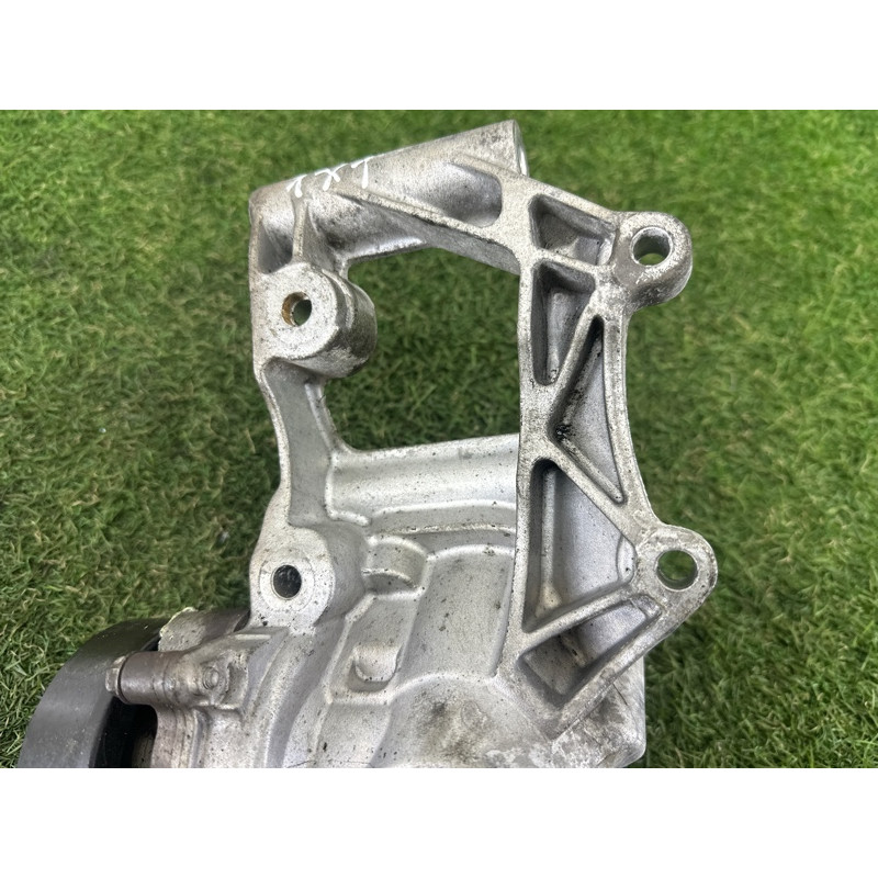 Помпа (система охлаждения) BMW X1 F48 2016 2.0 B46B20 11518601366