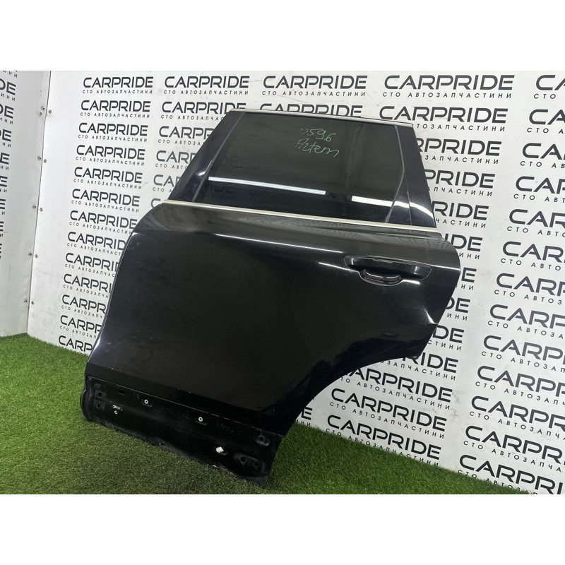 Дверь (наружные элементы кузова) Volkswagen Touareg NF 2012 3.6 CGRA 7P0833055