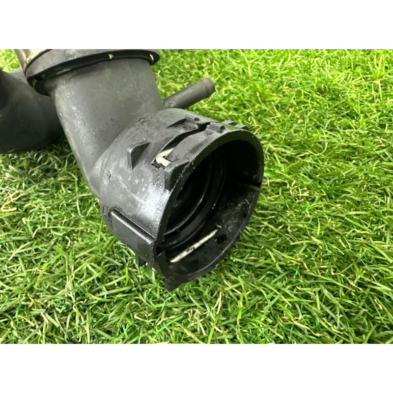 Патрубок (система охлаждения) Volkswagen Touareg NF 2012 3.6 CGRA 7P6122101M