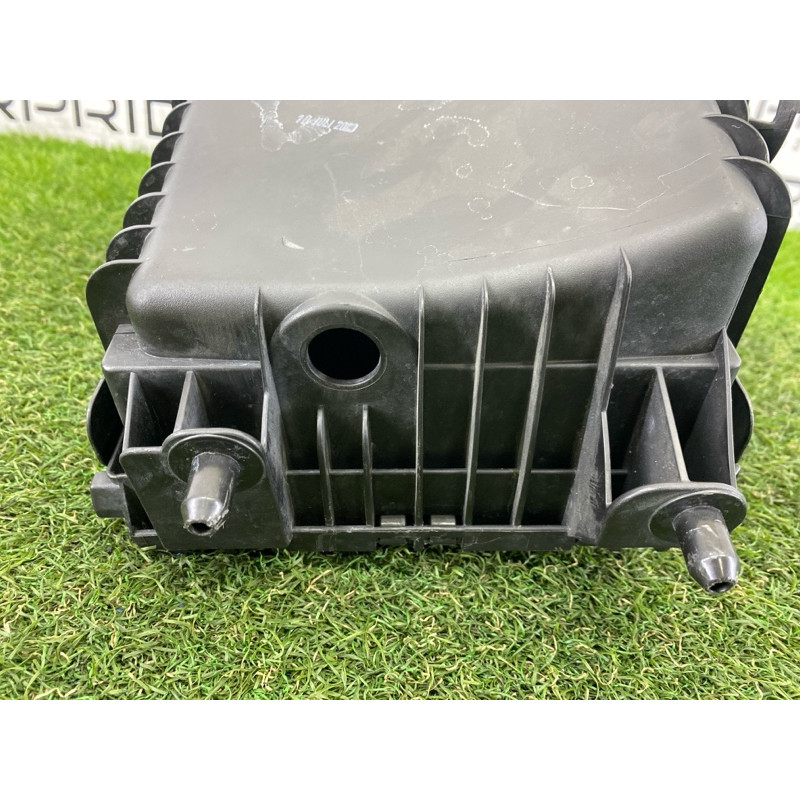 Корпус воздушного фильтра (впускная система) Volkswagen Touareg NF 2011 3.6 7P6129607Q