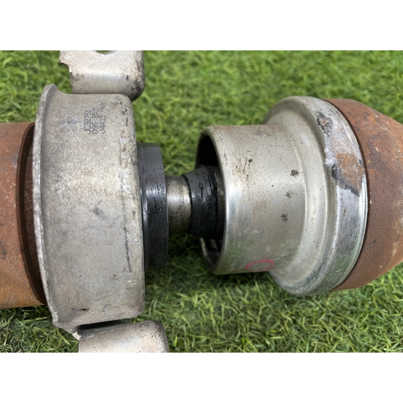 Карданный вал (трансмиссия) Dodge Durango WD 2015 5.7 HEMi 52123812aa