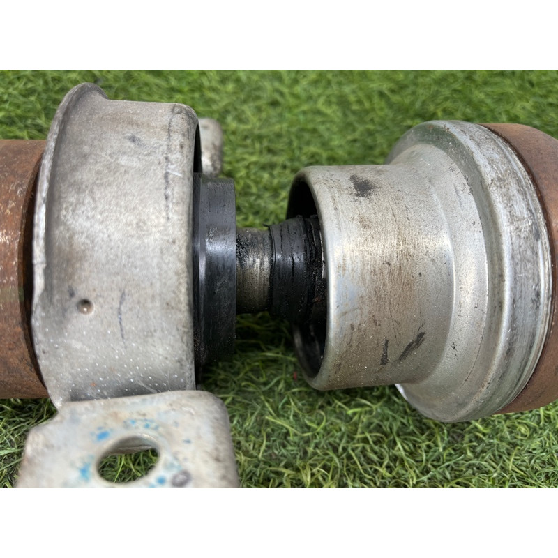 Карданный вал (трансмиссия) Dodge Durango WD 2015 5.7 HEMi 52123812aa