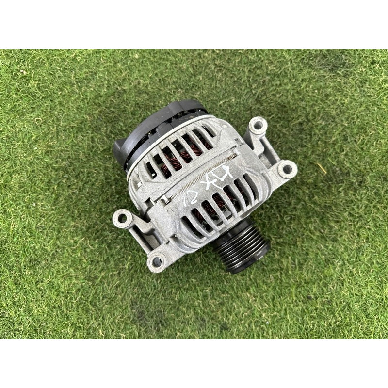 Генератор (электрика) AUDI A4 B8 2012 2.0 CAEB 06H903016L