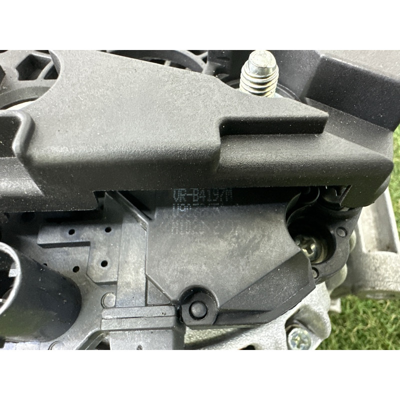 Генератор (электрика) AUDI A4 B8 2012 2.0 CAEB 06H903016L