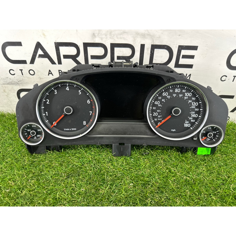 Панель приборов (салон) Volkswagen Touareg NF 2012 3.6 CGRA 7P6920980M