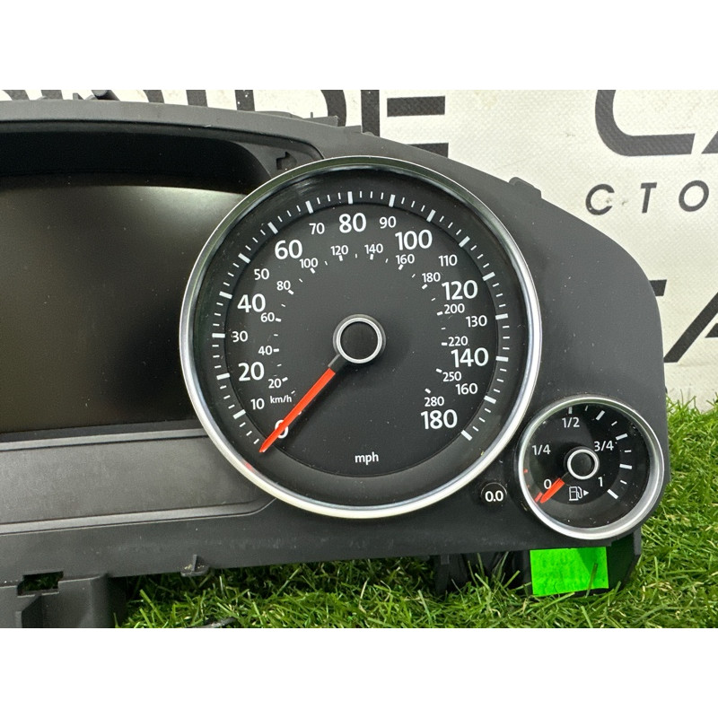 Панель приборов (салон) Volkswagen Touareg NF 2012 3.6 CGRA 7P6920980M