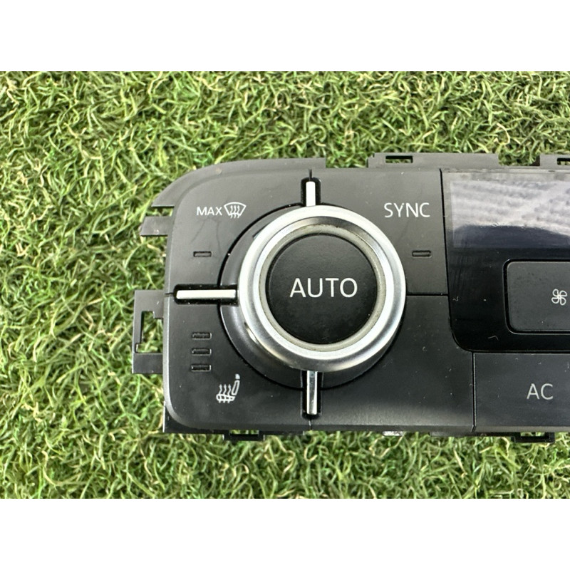 Блок управления климат-контролем (электрика / блоки управления) Volkswagen Touareg NF 2012 3.6 CGRA 7P6907040BA