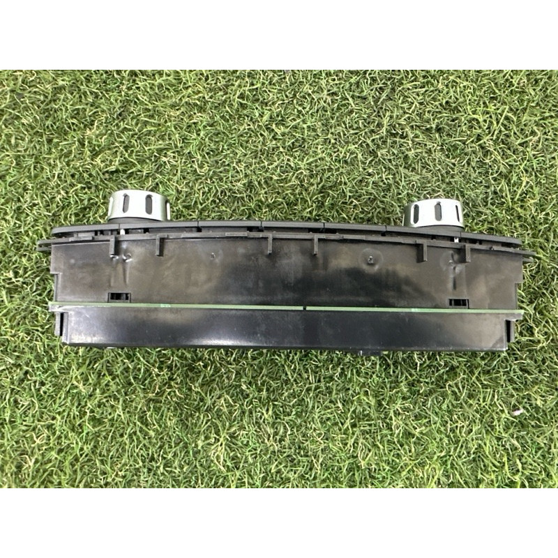 Блок управления климат-контролем (электрика / блоки управления) Volkswagen Touareg NF 2012 3.6 CGRA 7P6907040BA