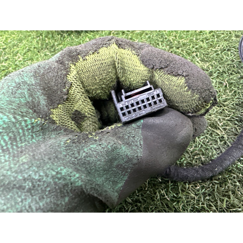 Зеркало (стекла и зеркала) Volkswagen Touareg NF 2012 3.6 CGRA 7P6857507M9B9