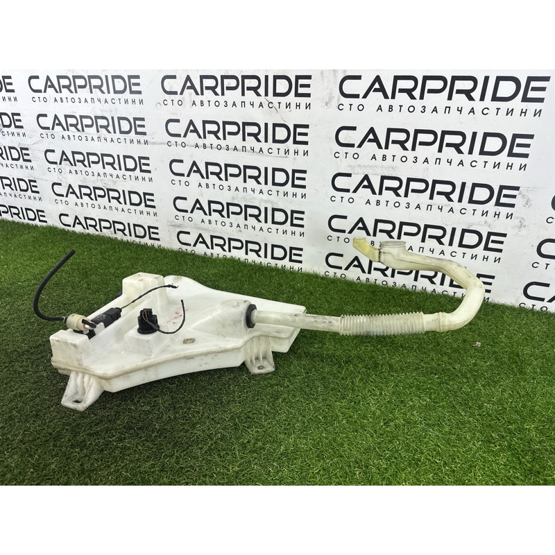 Бачок омывателя (кузов и элементы) Volkswagen Touareg NF 2012 3.6 CGRA 7P0955453A