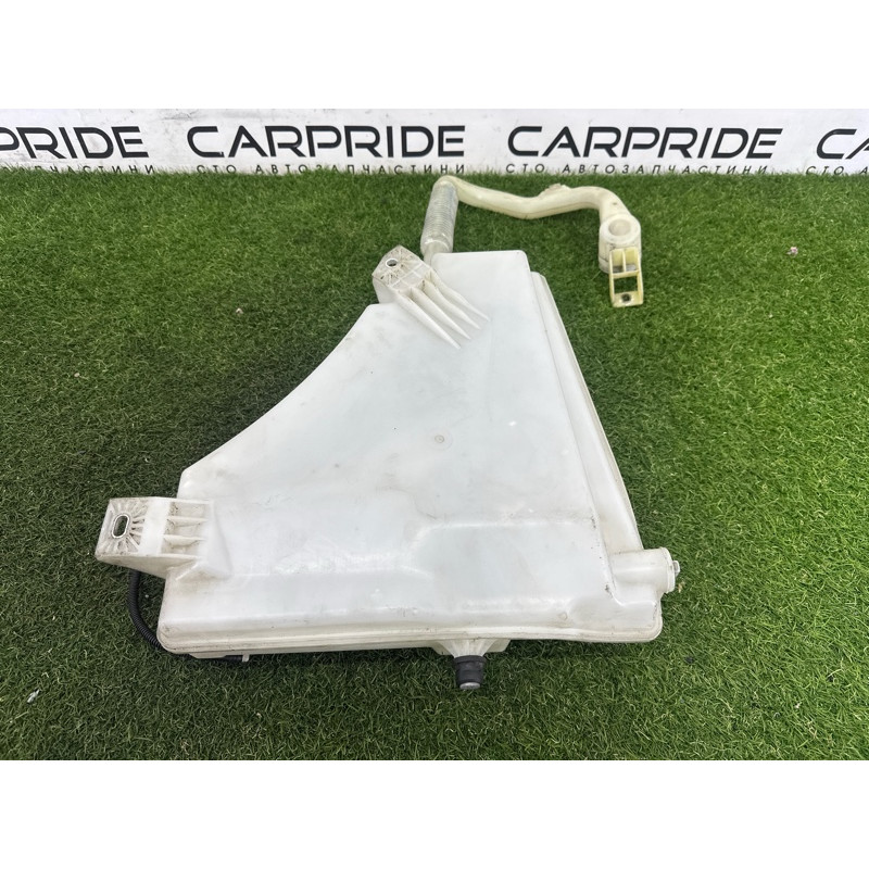Бачок омывателя (кузов и элементы) Volkswagen Touareg NF 2012 3.6 CGRA 7P0955453A