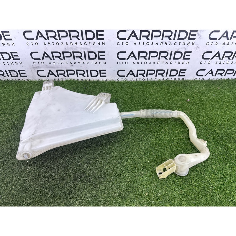 Бачок омывателя (кузов и элементы) Volkswagen Touareg NF 2012 3.6 CGRA 7P0955453A