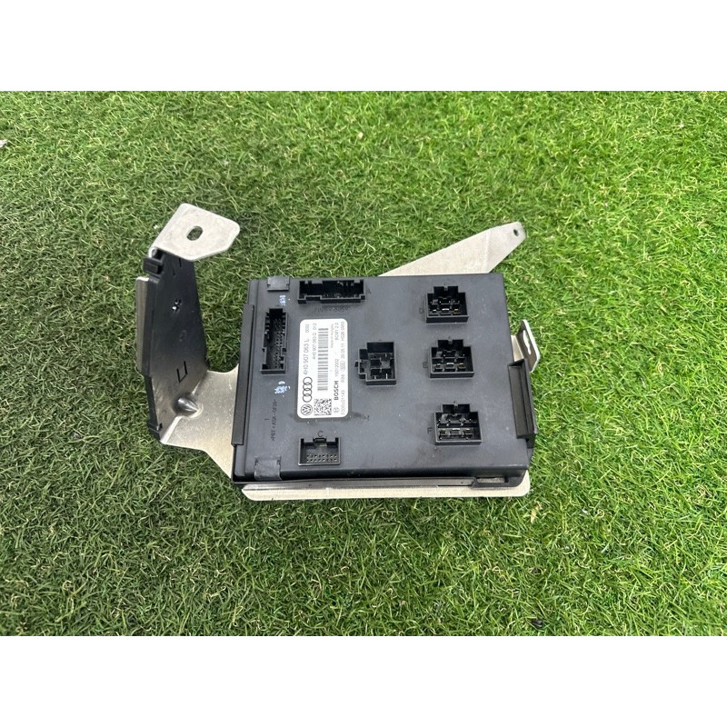 Модуль BCM (электрика / блоки управления) Volkswagen Touareg NF 2012 3.6 CGRA 4H0907063L