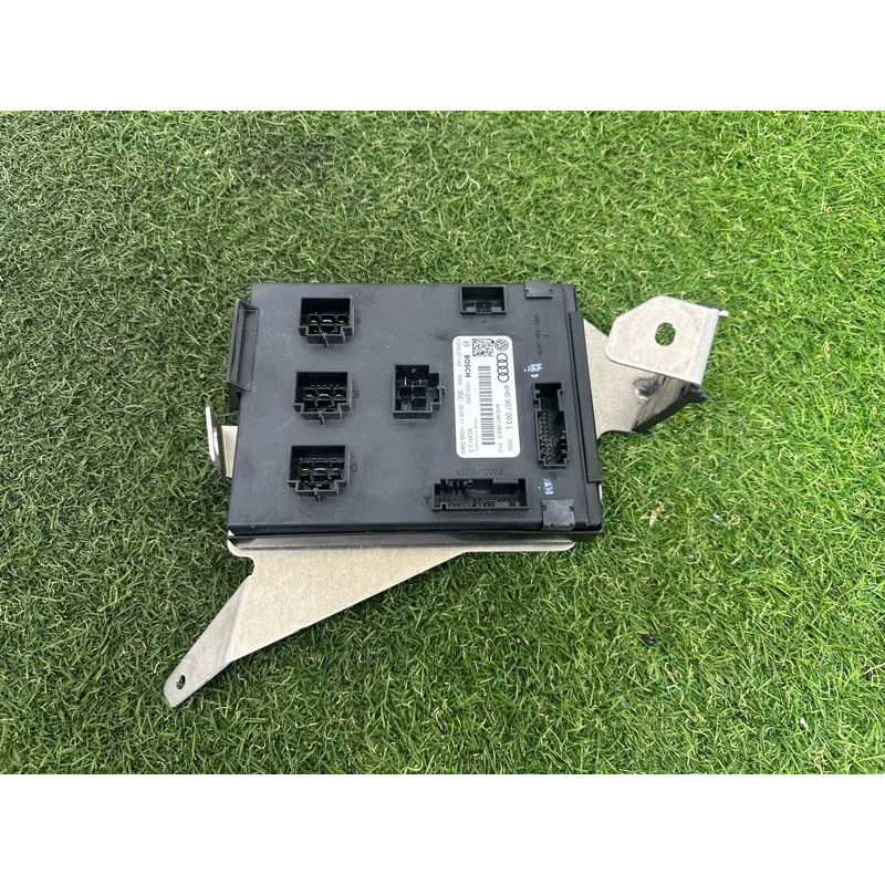 Модуль BCM (электрика / блоки управления) Volkswagen Touareg NF 2012 3.6 CGRA 4H0907063L