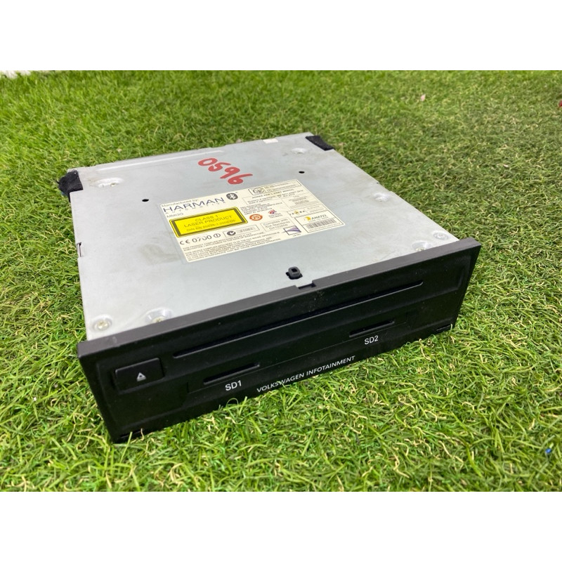 Блок управления мультимедиа (электрика / блоки управления) Volkswagen Touareg NF 2012 3.6 CGRA 7P6035664B