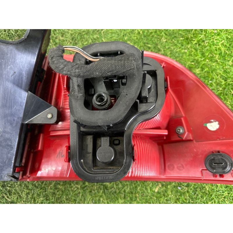 Задний фонарь (оптика) Volkswagen Touareg NF 2012 3.6 CGRA 7P6945095E