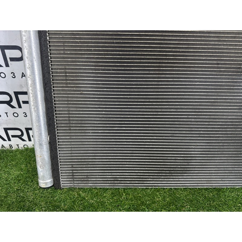 Радиатор кондиционера (отопление и кондиционирование) Volkswagen Touareg NF 2012 3.6 CGRA 7P0820411A