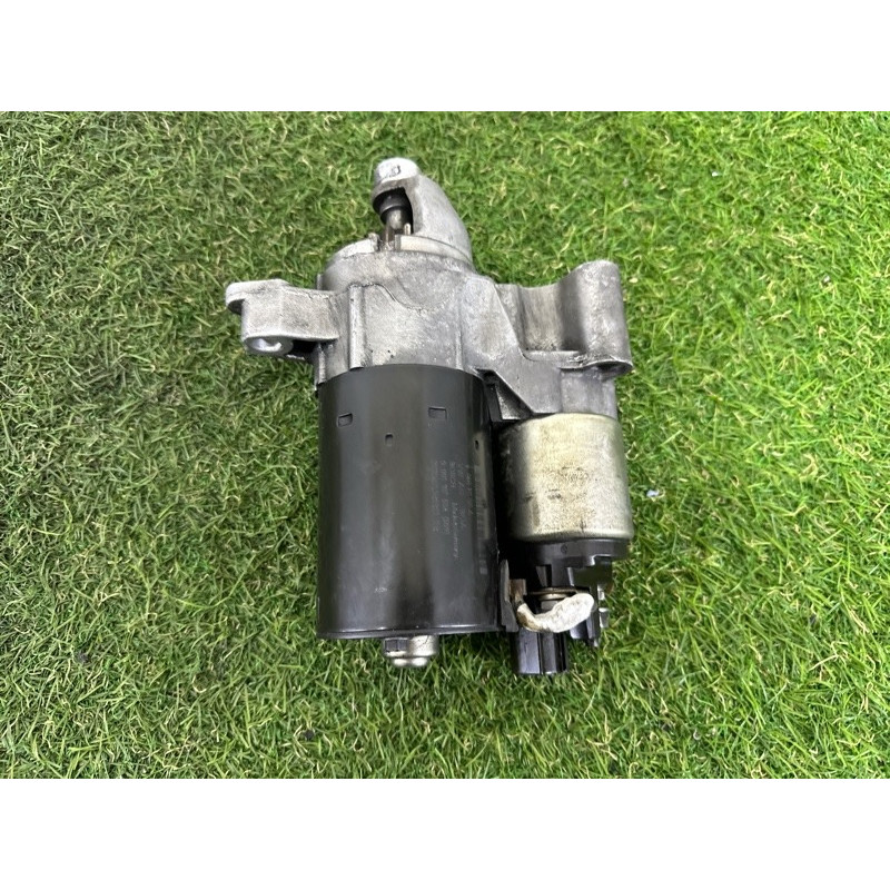 Стартер (электрика) AUDI A4 B8 2012 2.0 CAEB 06H911021A