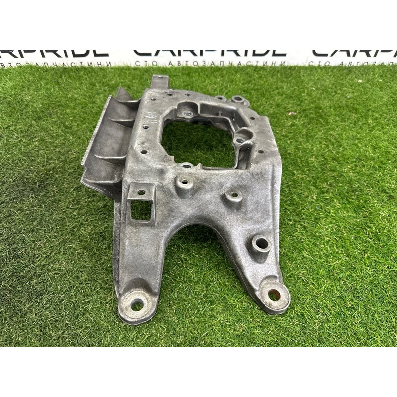 Кронштейн КПП (трансмиссия) AUDI A4 B8 2012 2.0 CAEB 8K0399263K