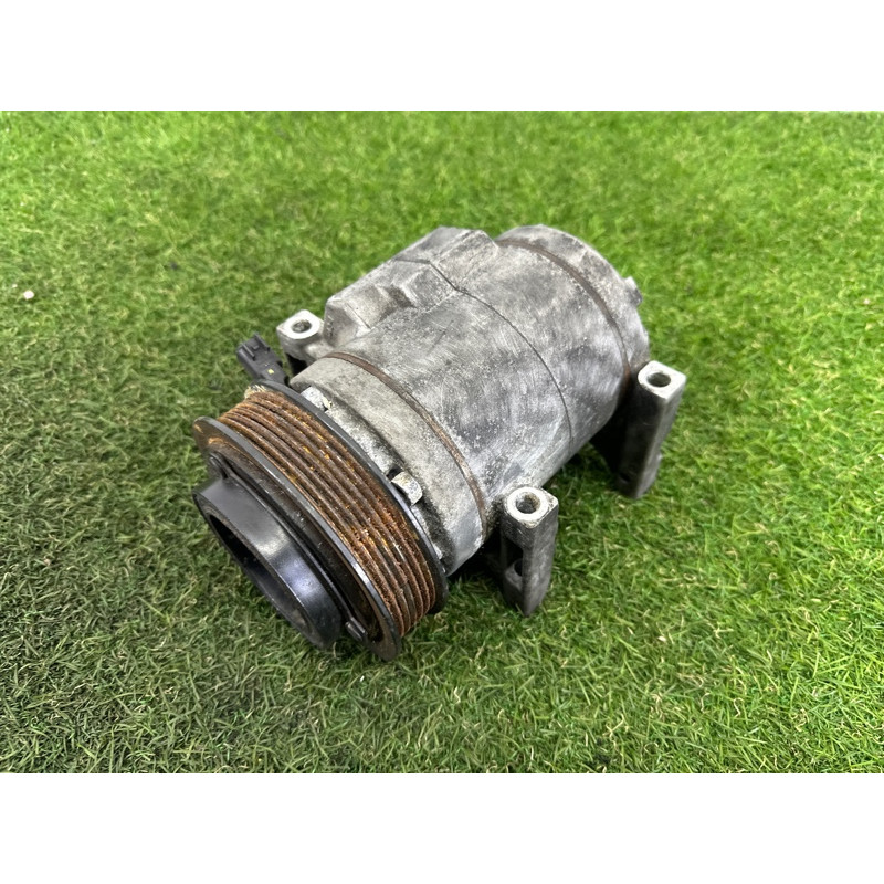 Компрессор кондиционера (отопление и кондиционирование) Jeep Grand Cherokee WK2 2017 3.6 68251534AC