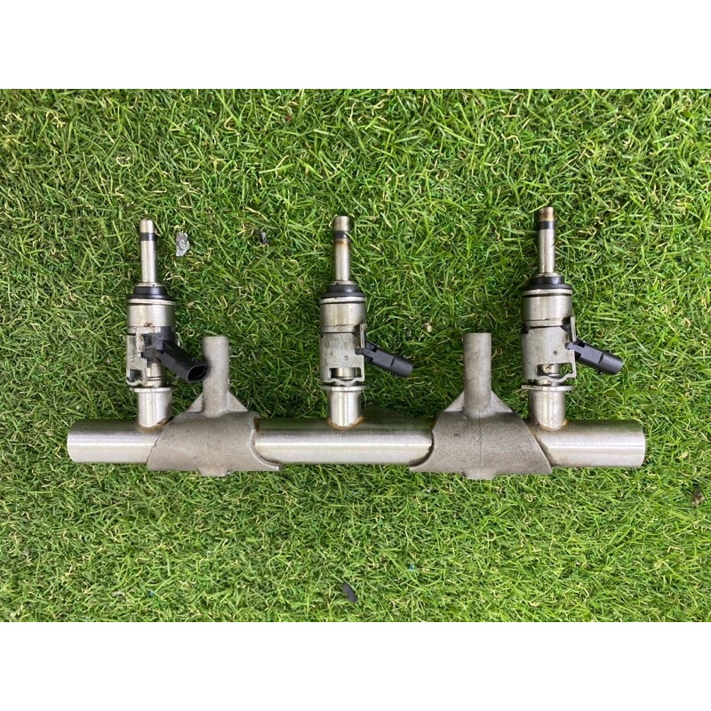 Топливная рампа (топливная система) AUDI Q7 4M 2017 3.0 CREC 06E130090AJ