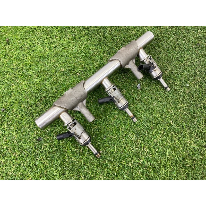 Топливная рампа (топливная система) AUDI Q7 4M 2017 3.0 CREC 06E130090AJ