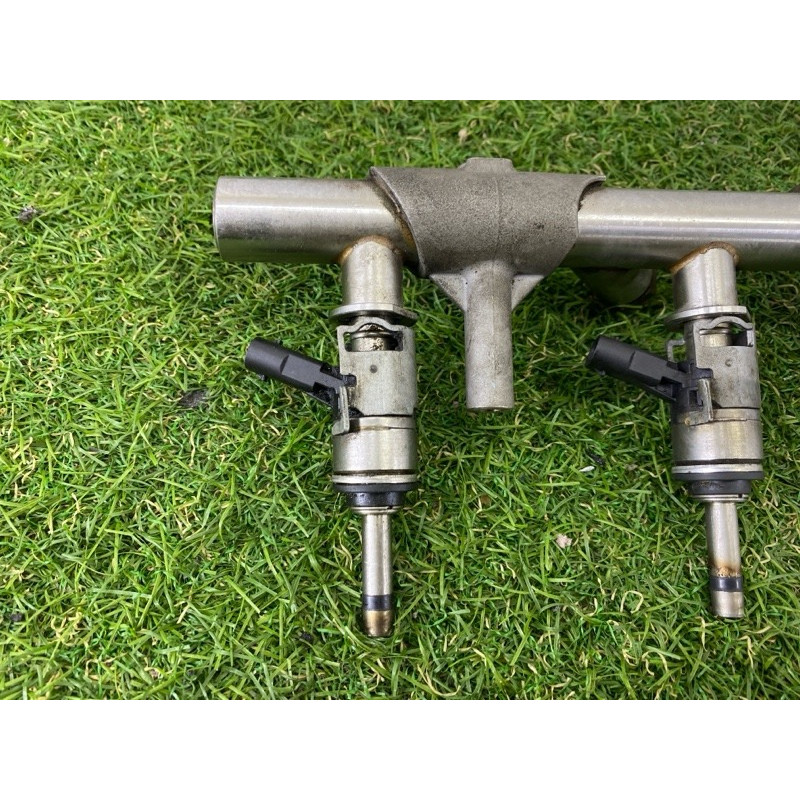 Топливная рампа (топливная система) AUDI Q7 4M 2017 3.0 CREC 06E130090AJ