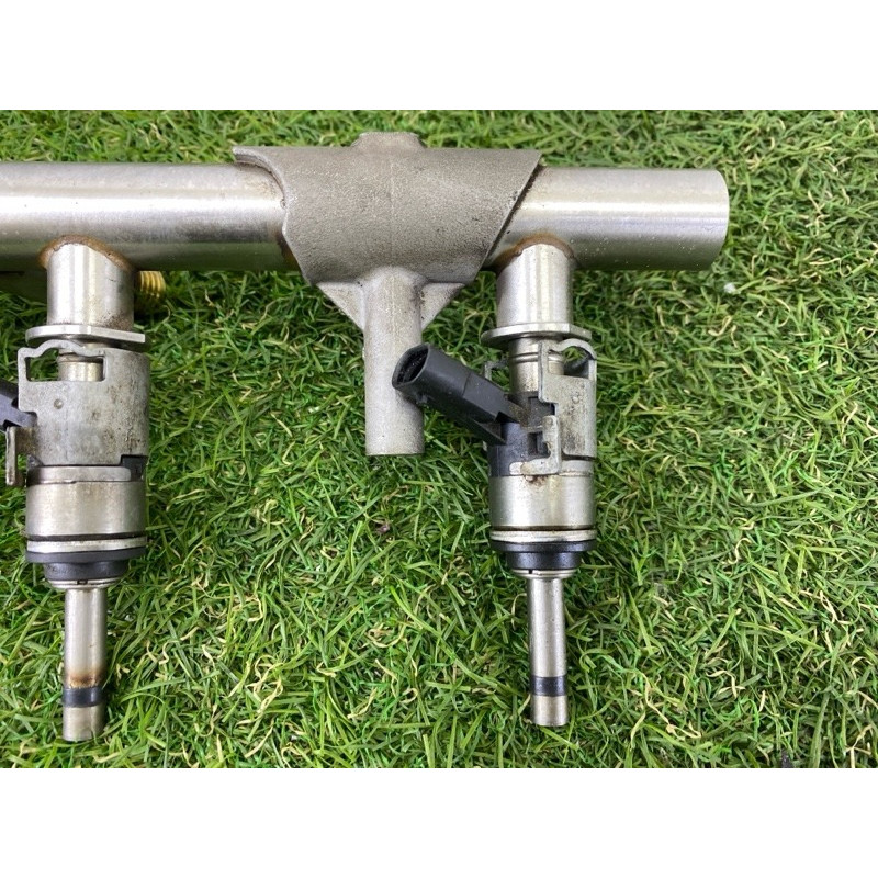 Топливная рампа (топливная система) AUDI Q7 4M 2017 3.0 CREC 06E130090AJ