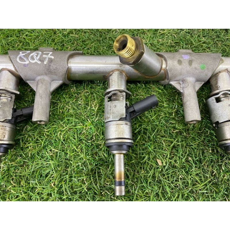 Топливная рампа (топливная система) AUDI Q7 4M 2017 3.0 CREC 06E130090AJ