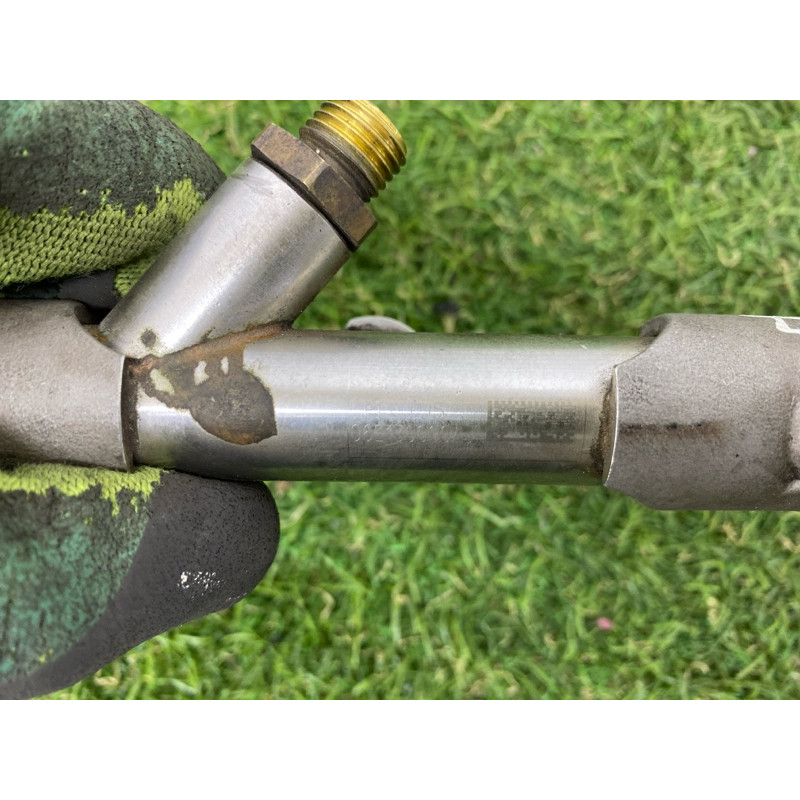 Топливная рампа (топливная система) AUDI Q7 4M 2017 3.0 CREC 06E130090AJ