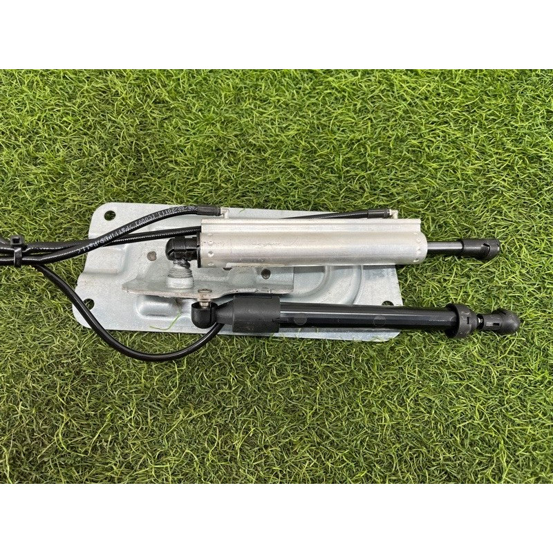 Привод двери багажника (электрика) Mercedes-Benz GL X164 2012 4.6 a1648004148