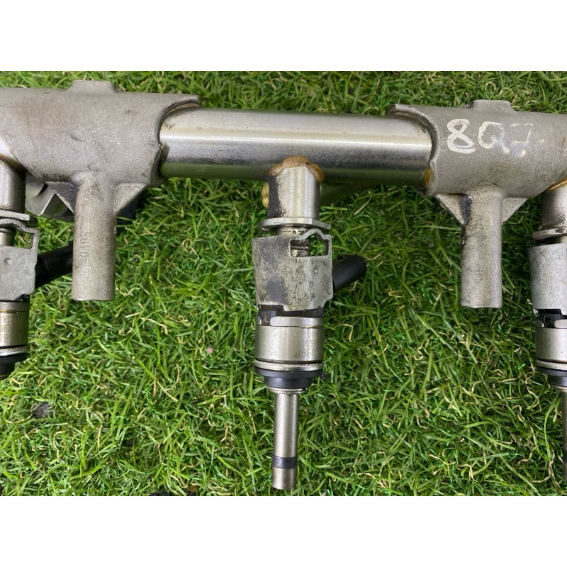 Топливная рампа (топливная система) AUDI Q7 4M 2017 3.0 CREC 06E130089AF