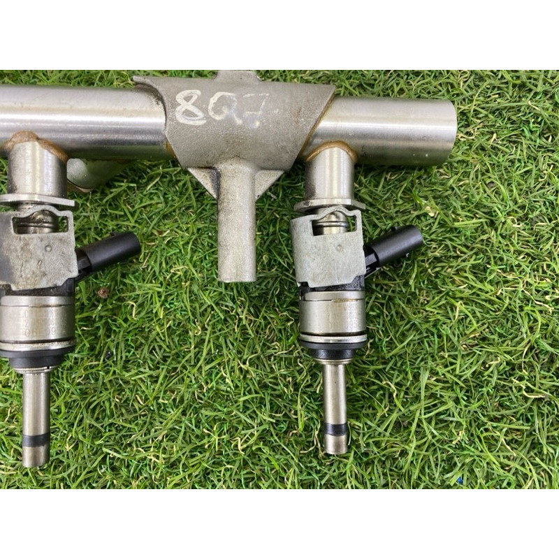 Топливная рампа (топливная система) AUDI Q7 4M 2017 3.0 CREC 06E130089AF