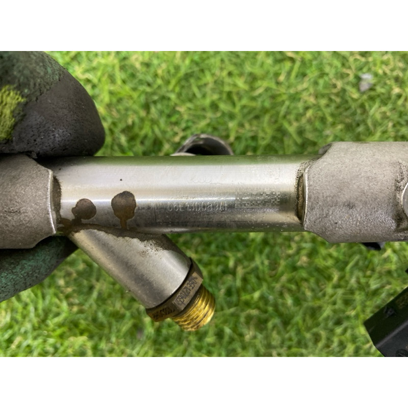 Топливная рампа (топливная система) AUDI Q7 4M 2017 3.0 CREC 06E130089AF