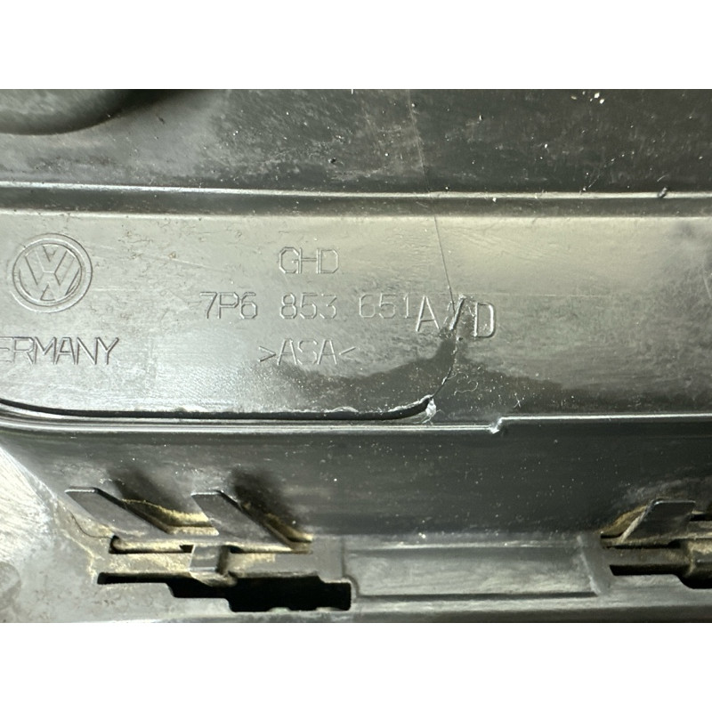 Решетка радиатора (наружные элементы кузова) Volkswagen Touareg NF 2012 3.6 CGRA 7P6853651AZLL