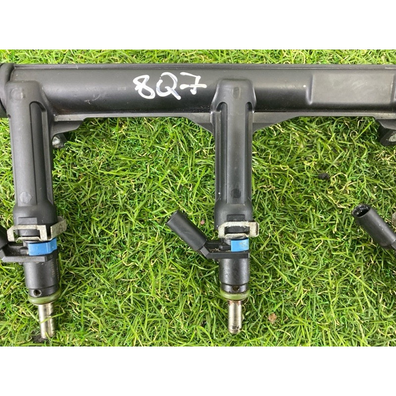 Топливная рампа (топливная система) AUDI Q7 4M 2017 3.0 CREC 06E133682C