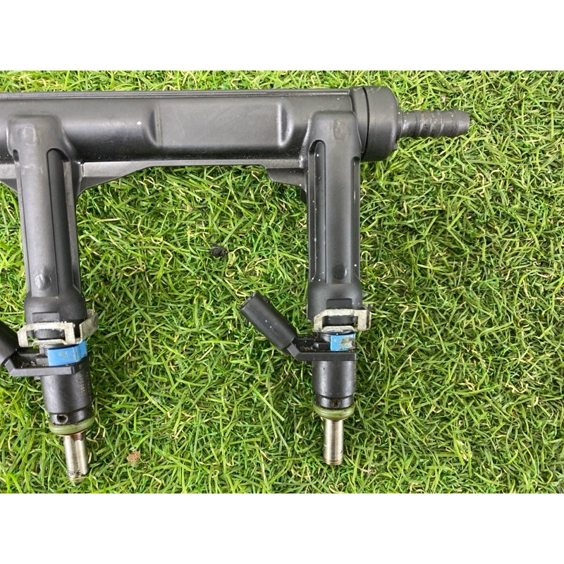 Топливная рампа (топливная система) AUDI Q7 4M 2017 3.0 CREC 06E133682C