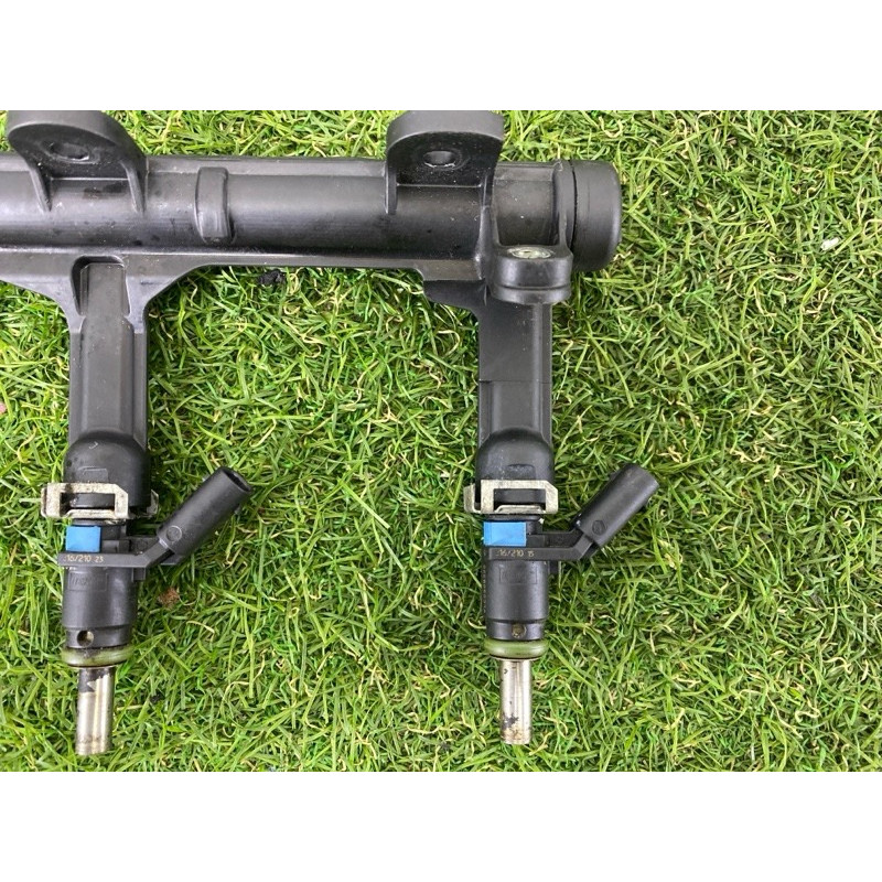 Топливная рампа (топливная система) AUDI Q7 4M 2017 3.0 CREC 06E133682C