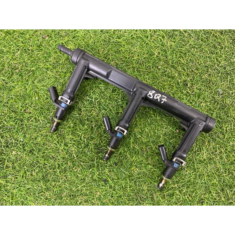 Топливная рампа (топливная система) AUDI Q7 4M 2017 3.0 CREC 06E133681L