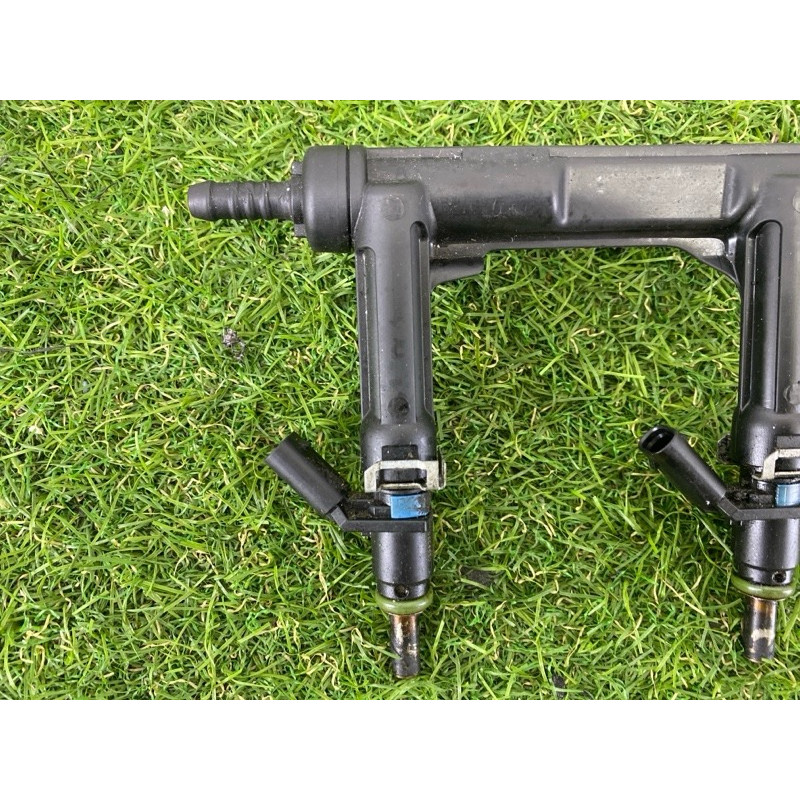 Топливная рампа (топливная система) AUDI Q7 4M 2017 3.0 CREC 06E133681L