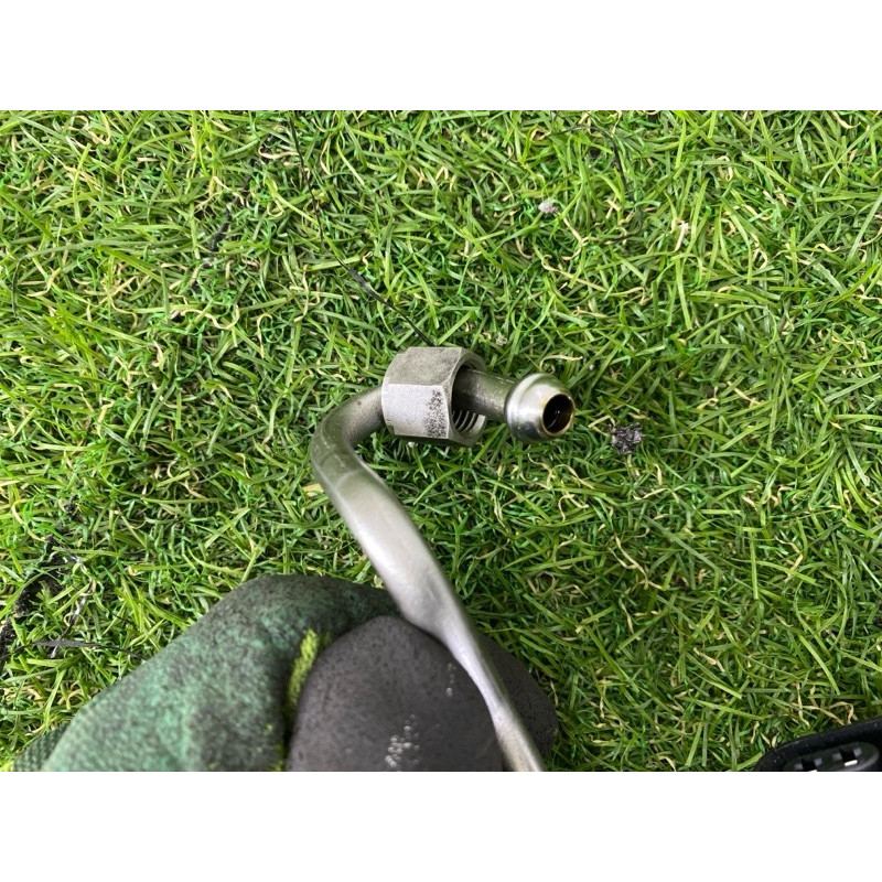 Топливная рампа (топливная система) AUDI A4 B8 2012 2.0 CAEB 06J133317M