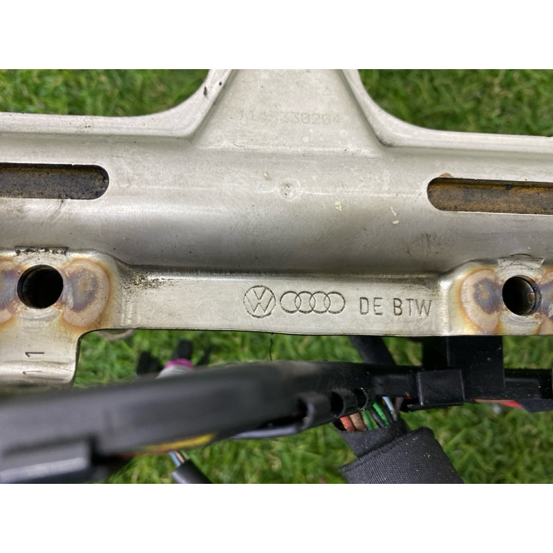 Топливная рампа (топливная система) AUDI A4 B8 2012 2.0 CAEB 06J133317M