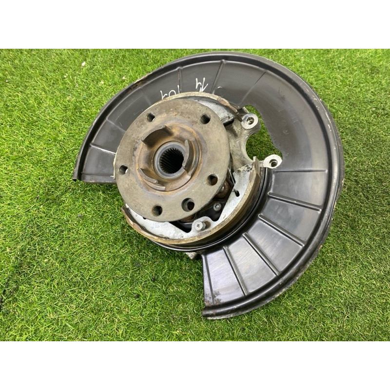 Цапфа подвески (подвеска) Volkswagen Touareg NF 2015 3.6 CGRA 7P0505436B