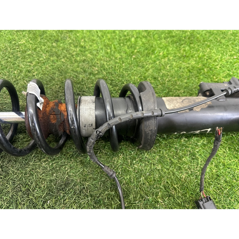 Амортизатор в сборе (подвеска) BMW 7-series F01 2011 3.0 N54 37126796927
