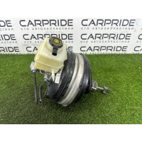 Вакуумний підсилювач гальм у зборі